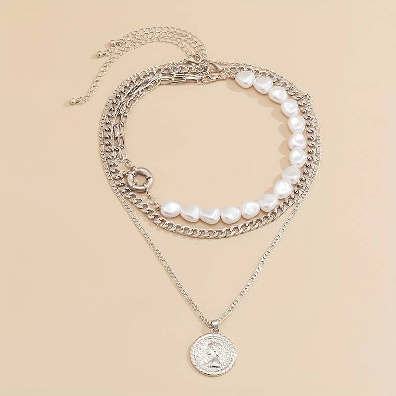 Perlen- und Vintage-Anhänger-Kette - 3 Teile Anhänger und Perlenhalskette