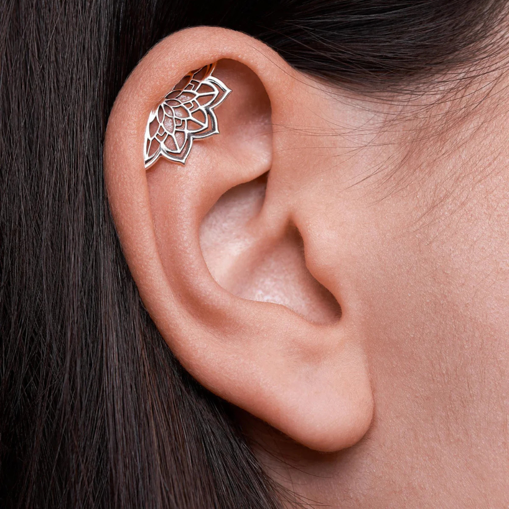 Damen Helix-Ohrring im Mandala-Design