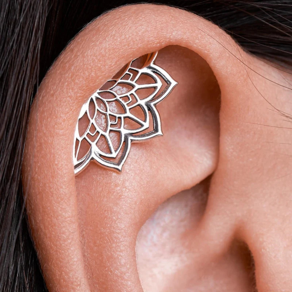 Damen Helix-Ohrring im Mandala-Design