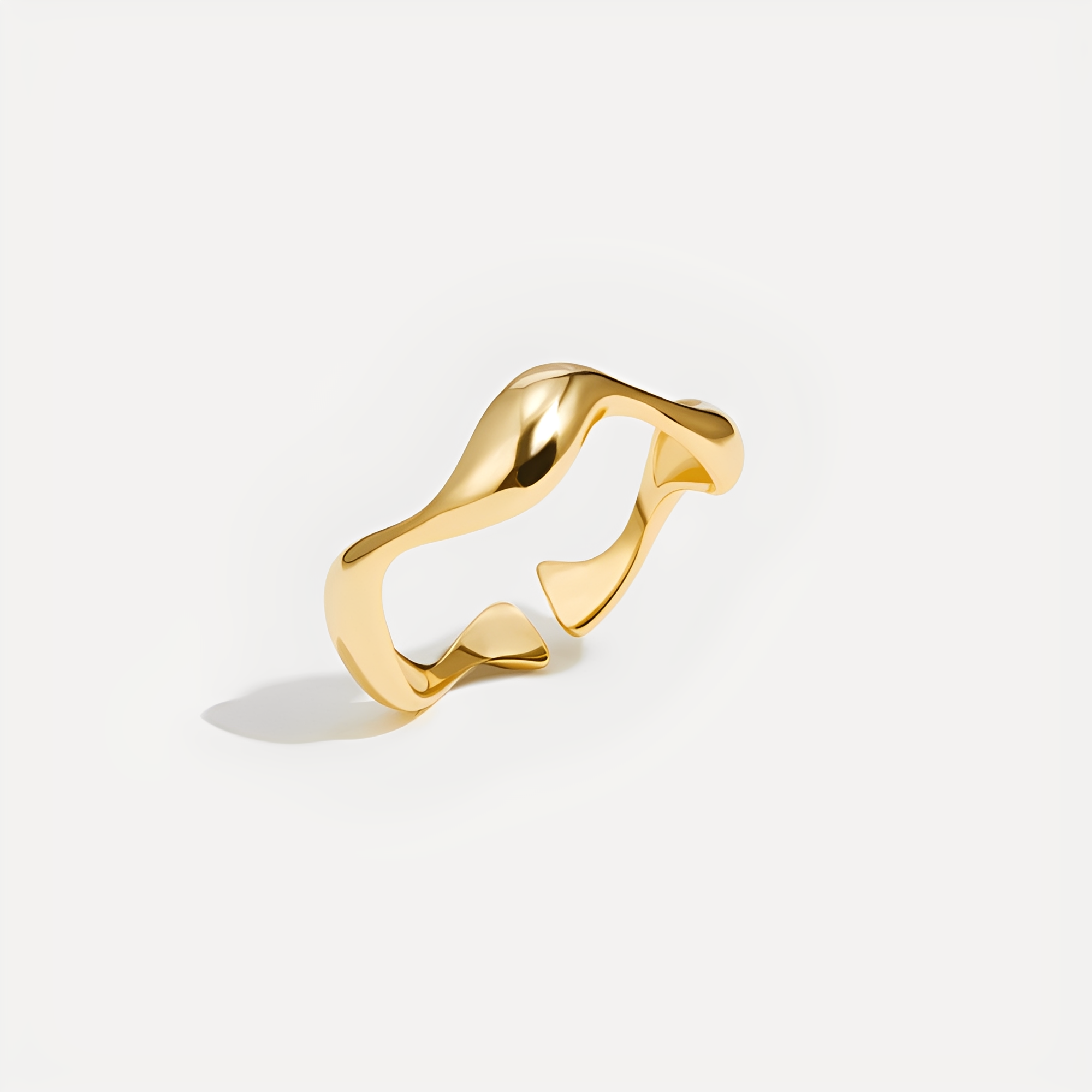 Tarah – Wellenring aus 18K Gold