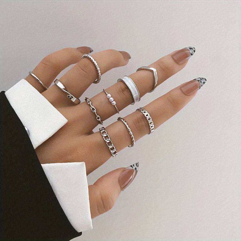 10 Stück modische Ringe - Trendy Mix & Match Ringe