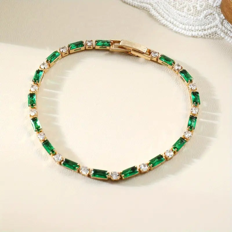 Miralyn – Goldenes Armband Elegant