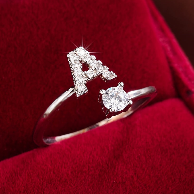 Nova – Moderner offener Ring mit Initiale