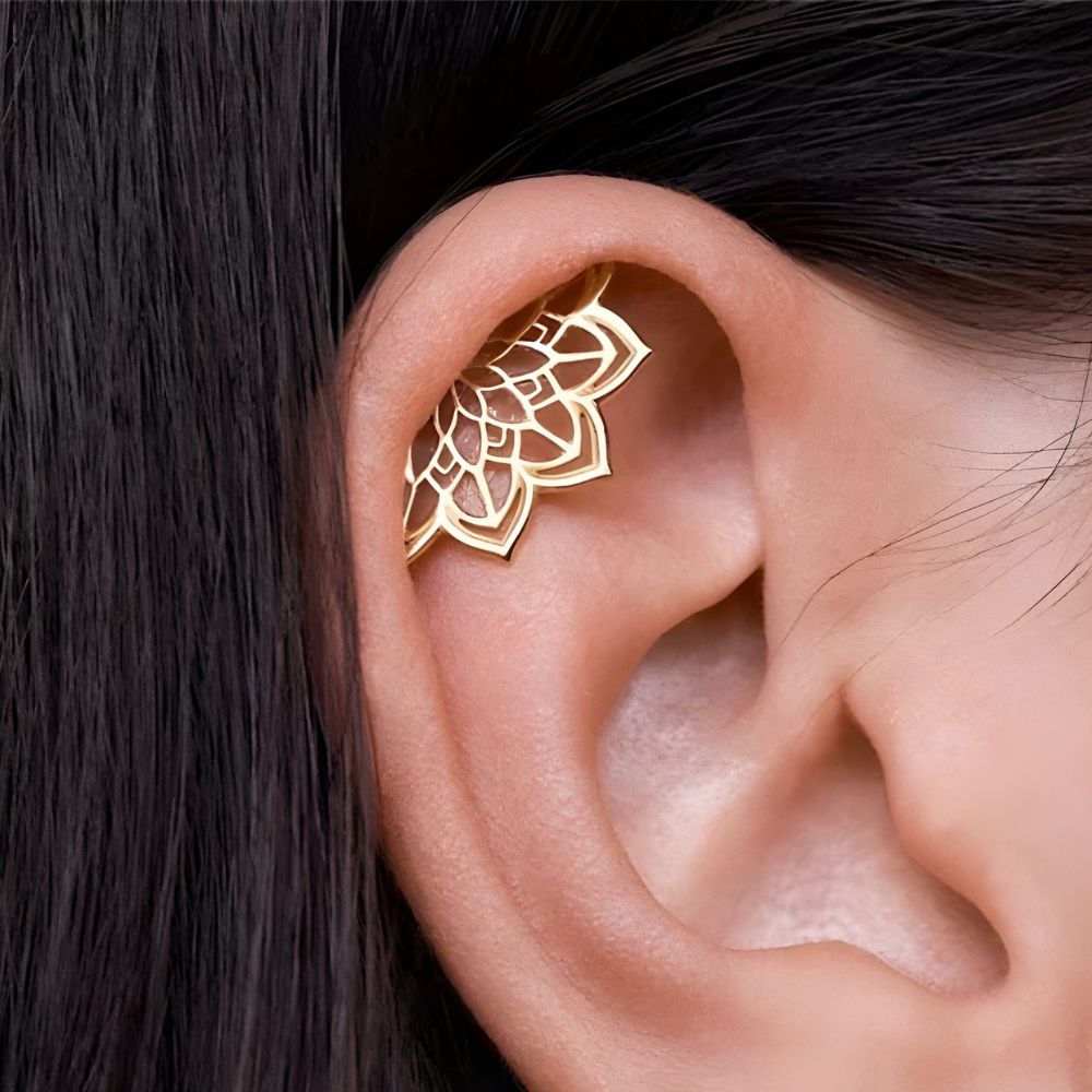 Damen Helix-Ohrring im Mandala-Design