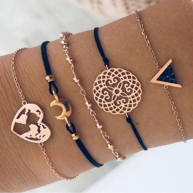Alora – Stilvolles Set von Armbändern in Limettenfarbe