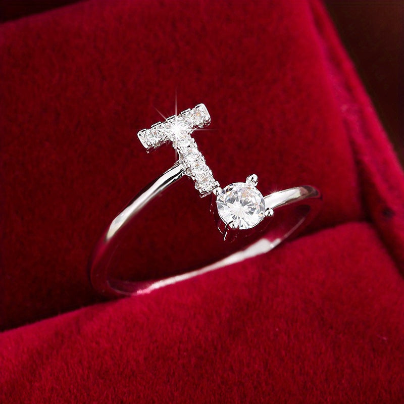 Nova – Moderner offener Ring mit Initiale