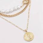 Perlen- und Vintage-Anhänger-Kette - 3 Teile Anhänger und Perlenhalskette