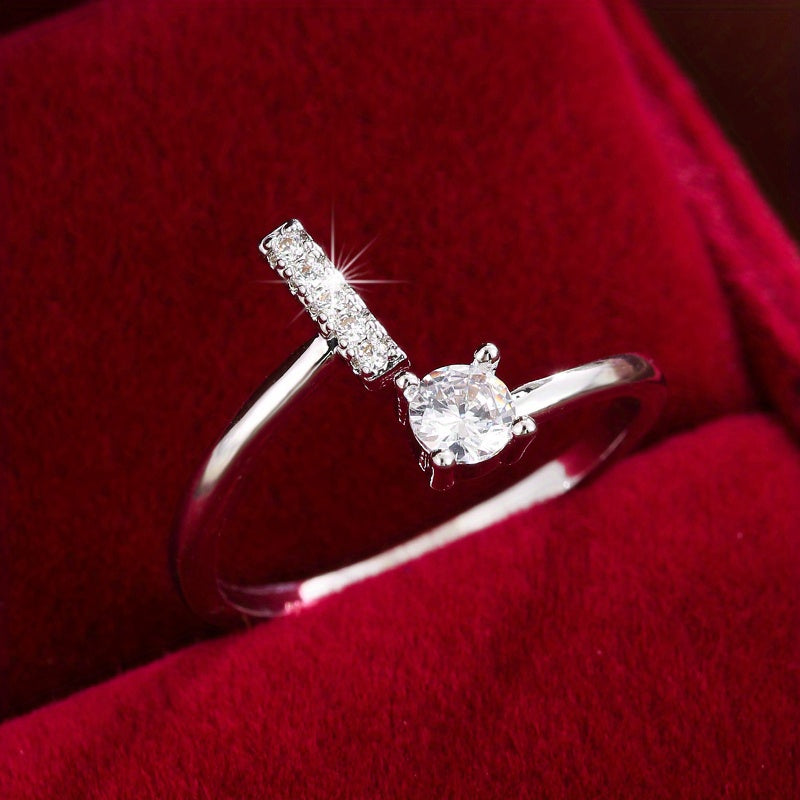 Nova – Moderner offener Ring mit Initiale