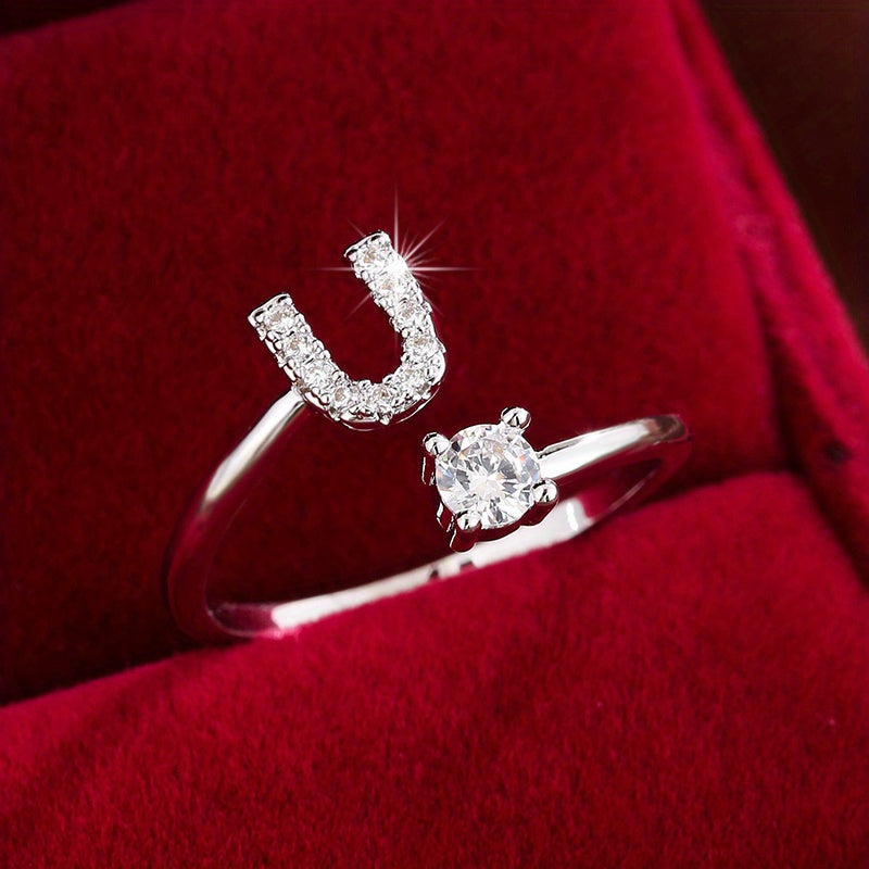 Nova – Moderner offener Ring mit Initiale