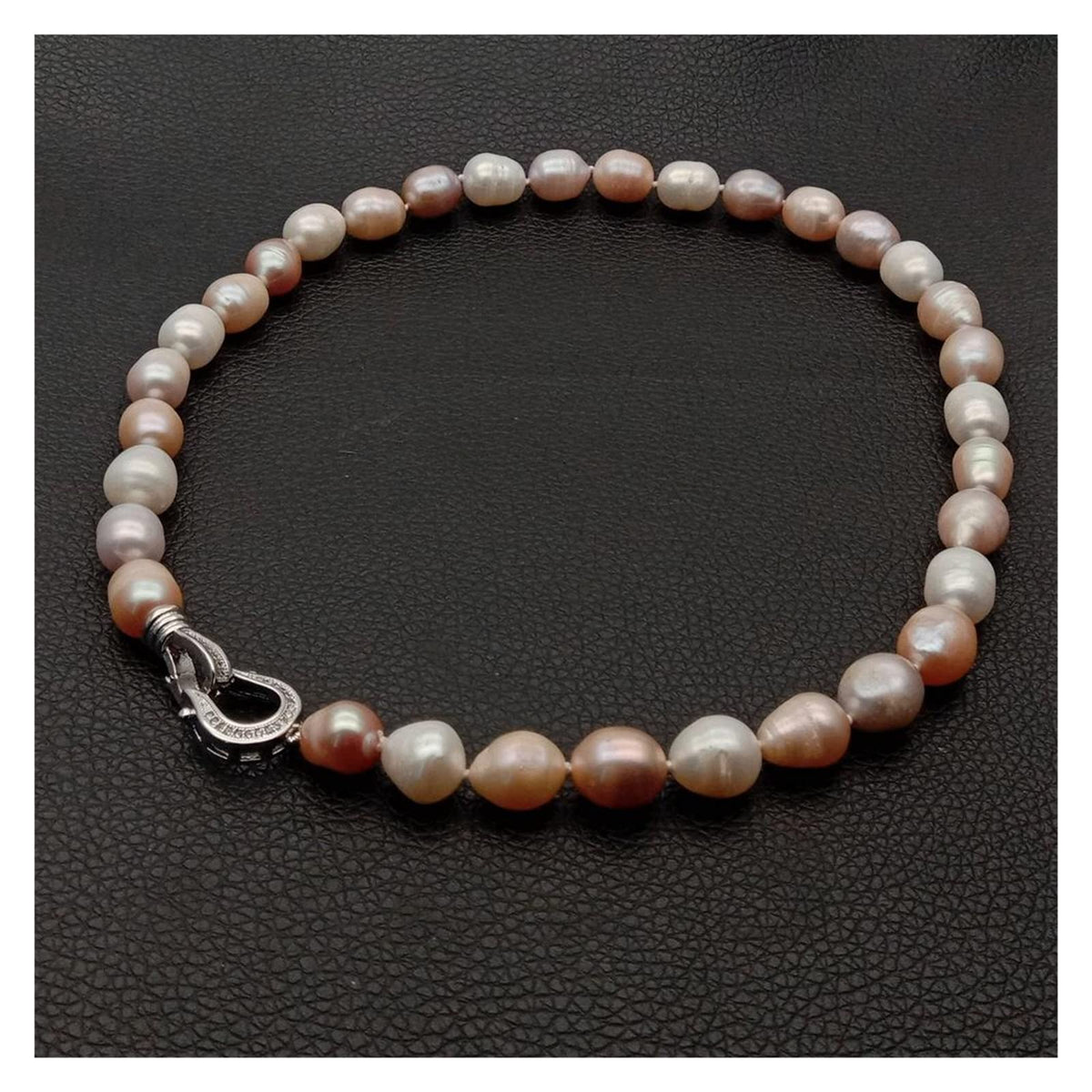 Nahia – Farbige Perlenkette