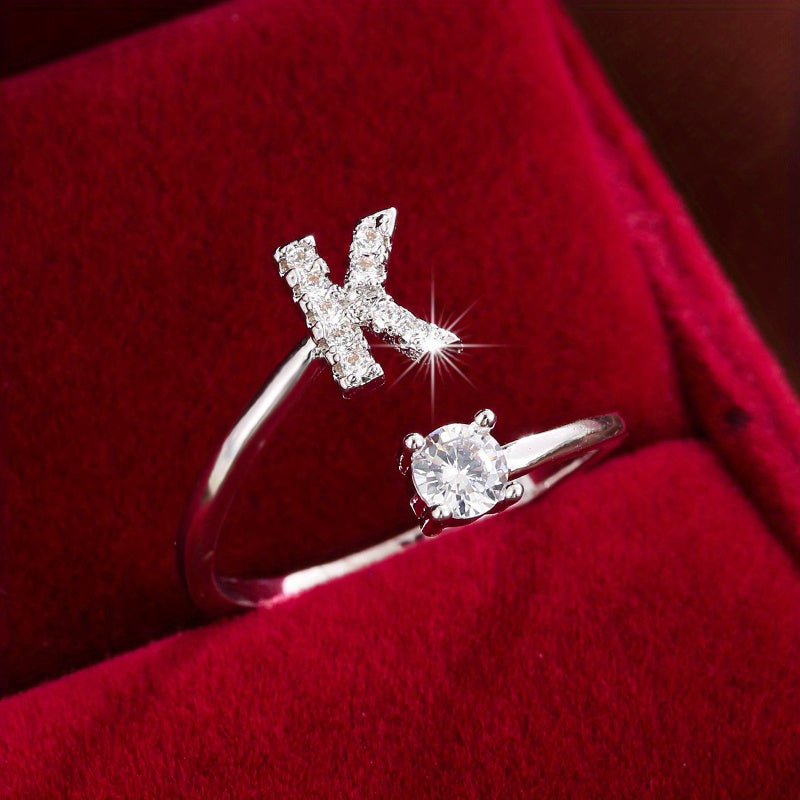 Nova – Moderner offener Ring mit Initiale