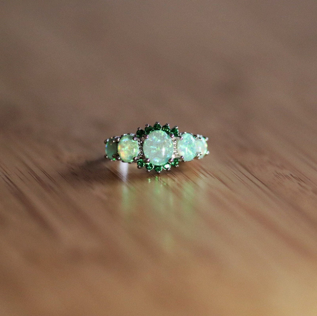 Toni – Ring Grüner Opal & Smaragd