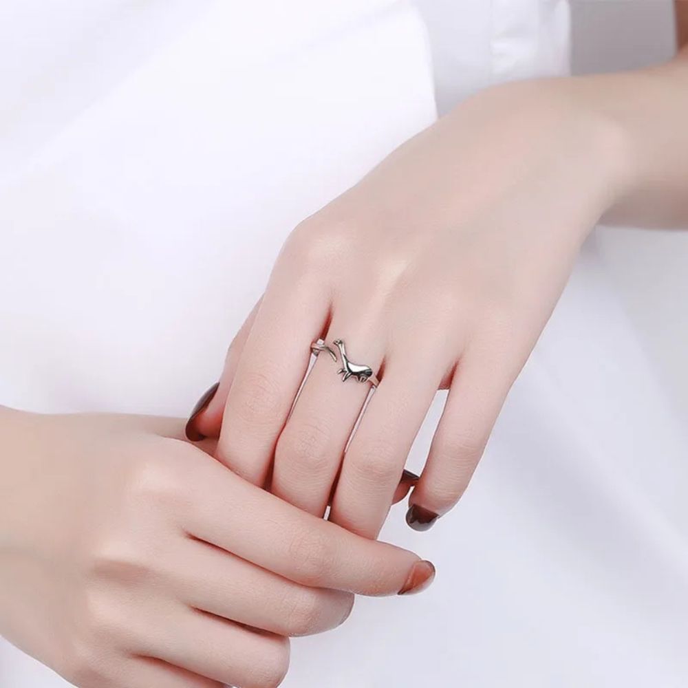 Anpassbarer Dinosaurier Ring mit offenem Design