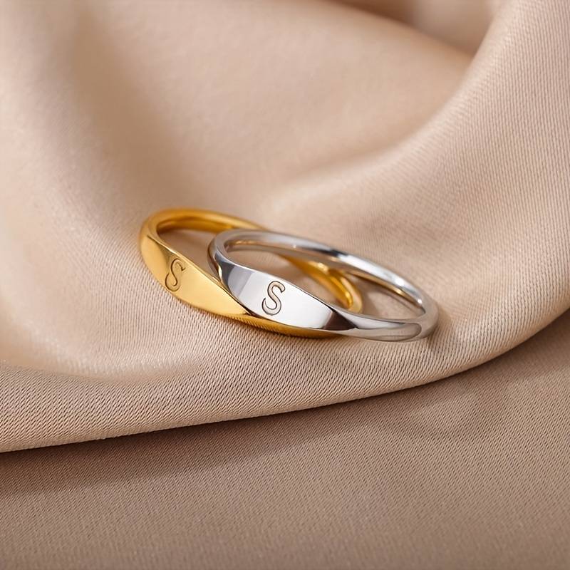 Schlichter Namensring  | Schlichter Ring mit gravierter Initiale