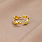 Tarah – Wellenring aus 18K Gold