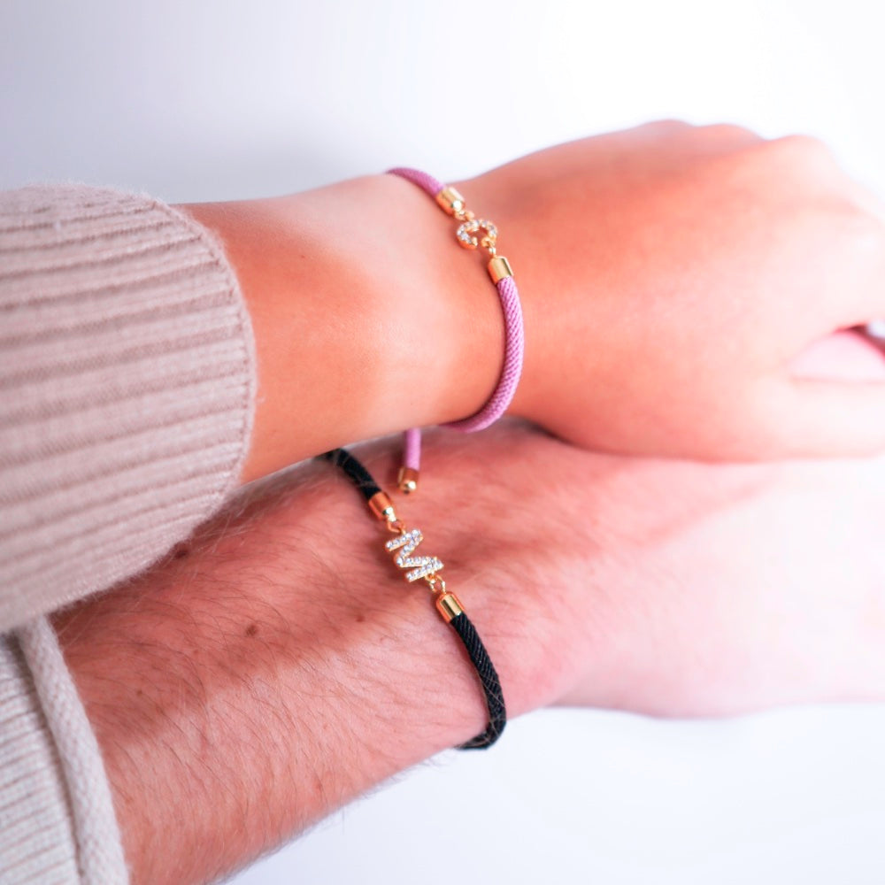 Calla – Verstellbares Armband mit gravierter Initiale
