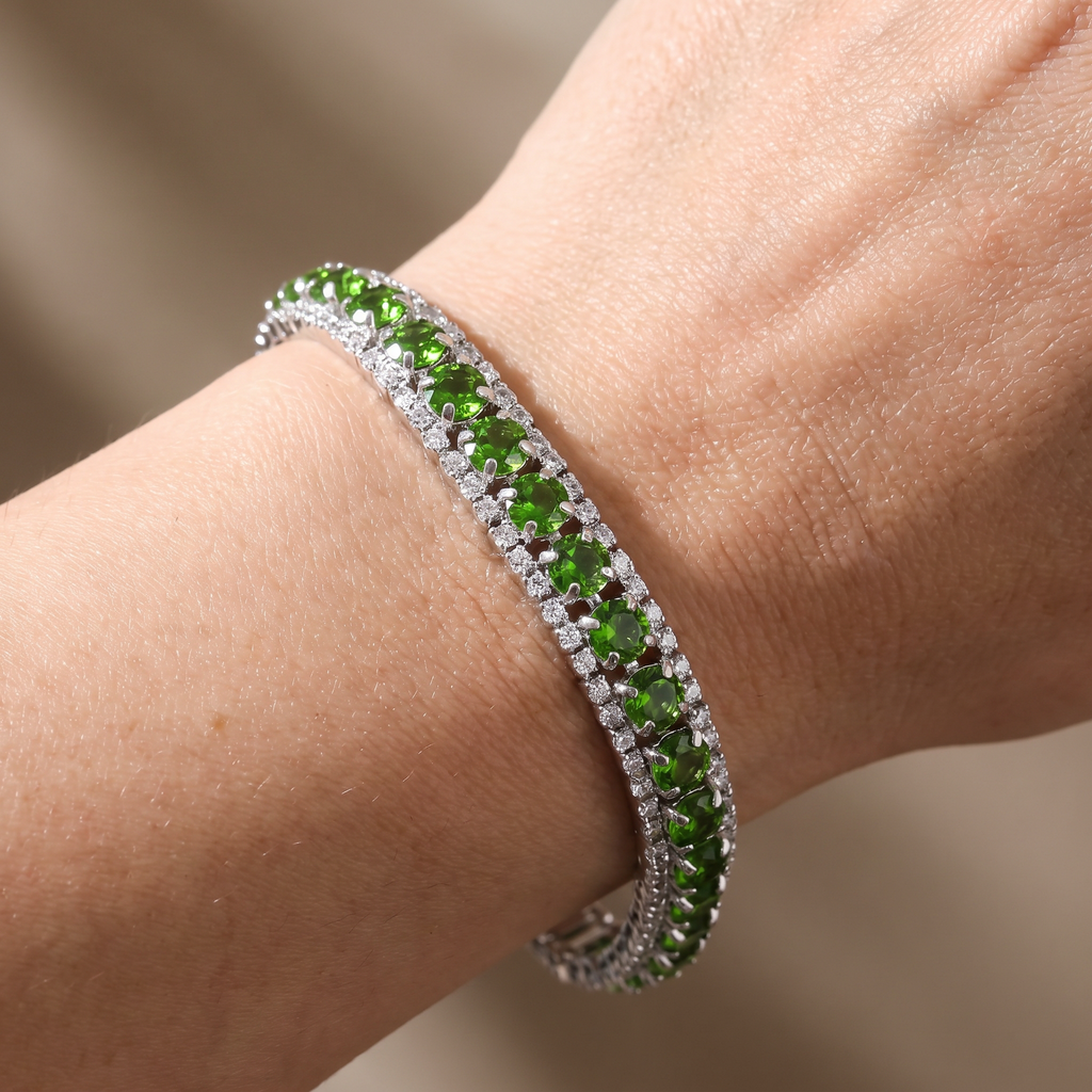 Janna – Goldenes Armband mit Natürlich Schimmer