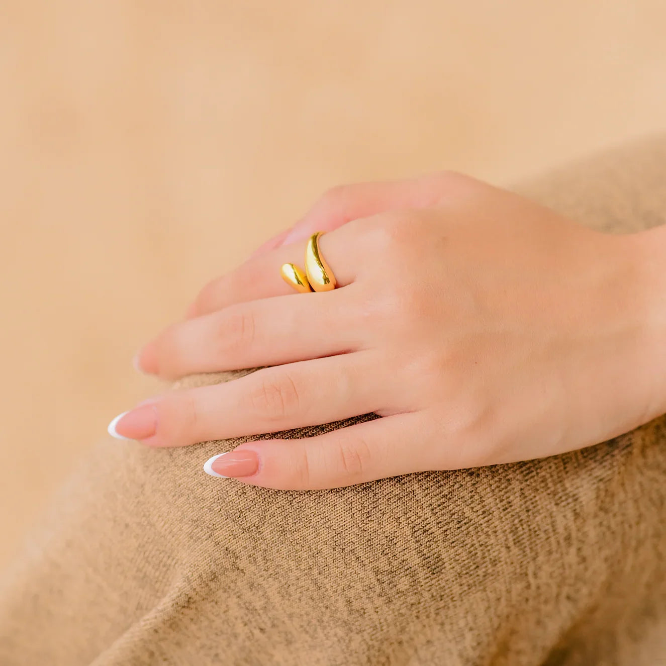 Cora – Ring Gold Minimalistisch Elegant