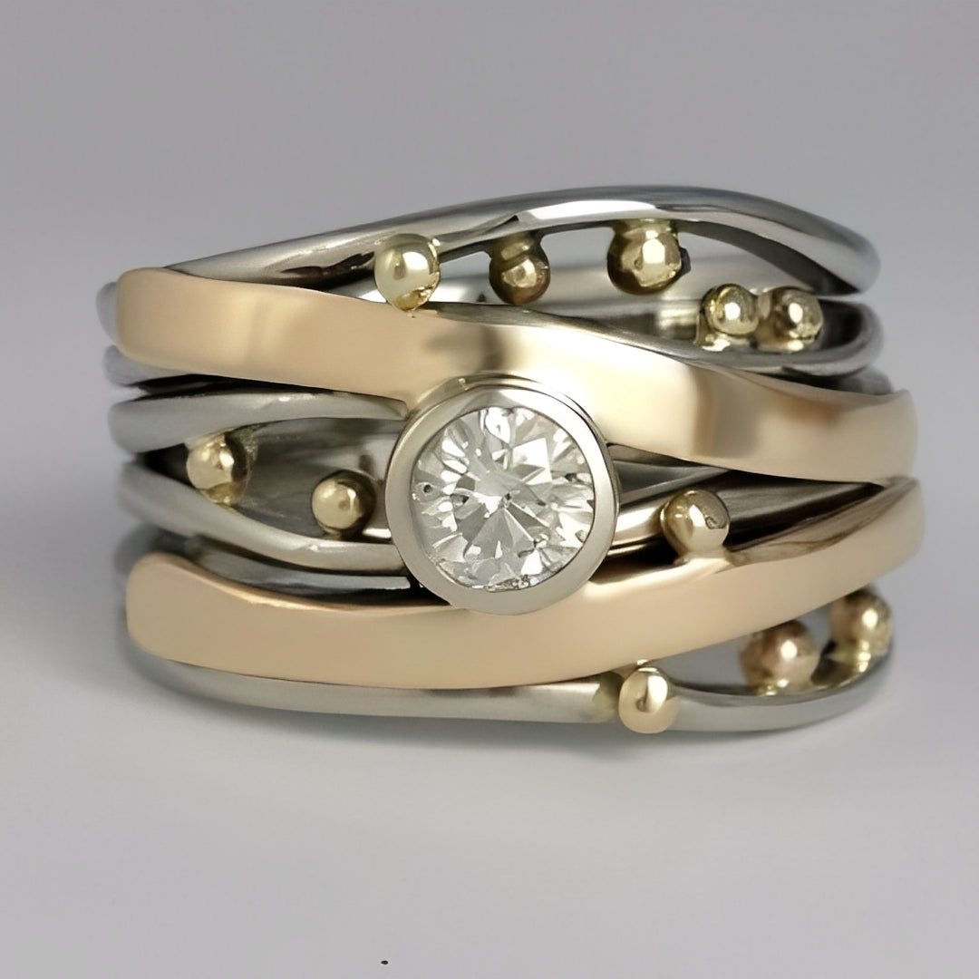 Rhian – Vintage-Ring aus Gold mit Zirkonium bestückt