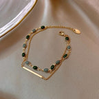 Manon – Armband mit grünem Stein in Gold