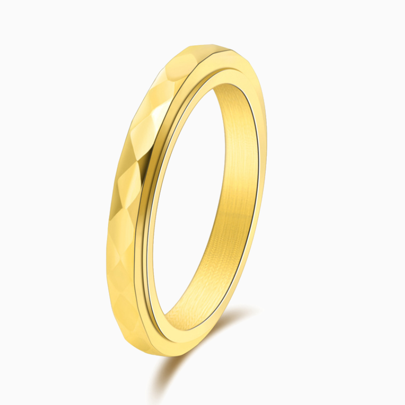 Nadia – Zart gehämmerter Ring
