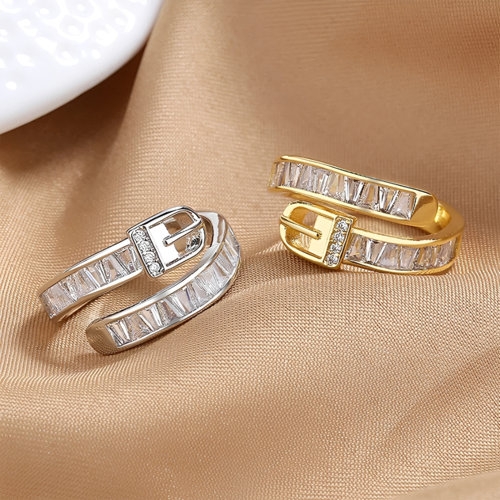 Damen verstellbarer Wickelring mit Gurtverschluss-Design und Steindetails