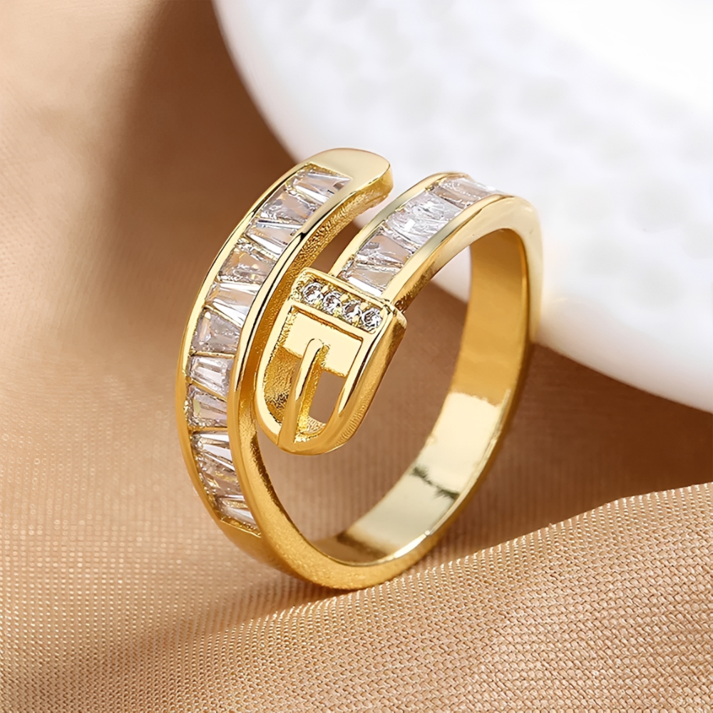 Damen verstellbarer Wickelring mit Gurtverschluss-Design und Steindetails