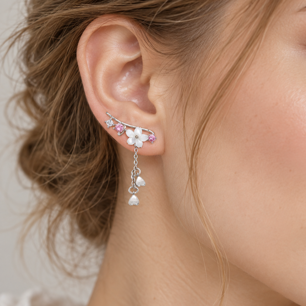 Ohrringe für Damen im Kirschblüten-Stil mit Hängenden Kettendetails