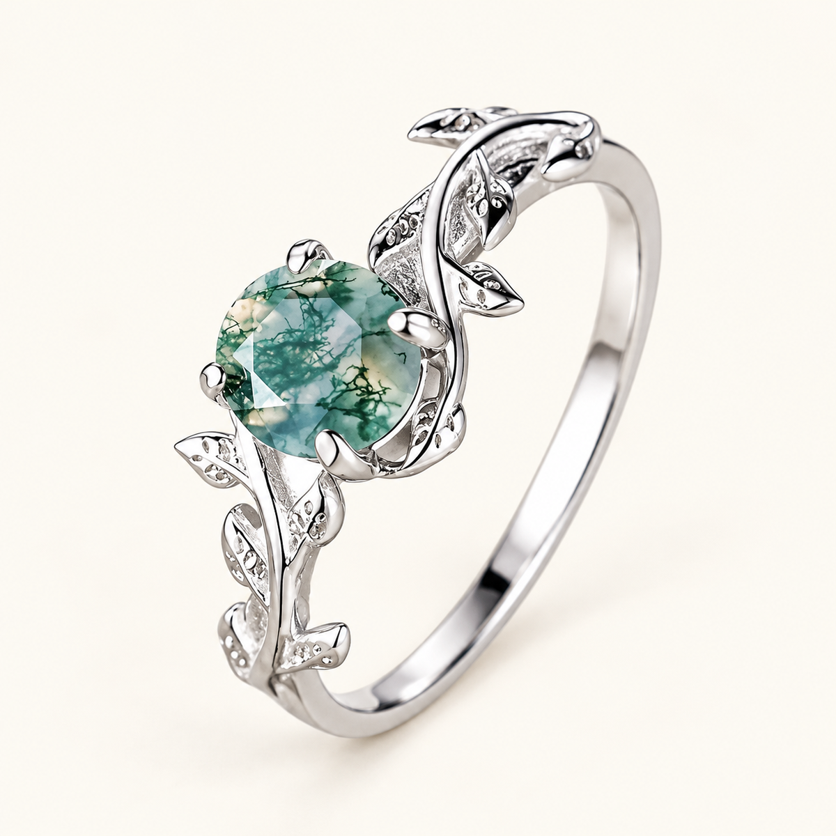 Damenring im Vintage-Stil mit auffälligem Stein