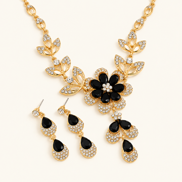 Damen Schmuckset mit floraler Halskette und Ohrringen im Blumenmotiv und Steindetails
