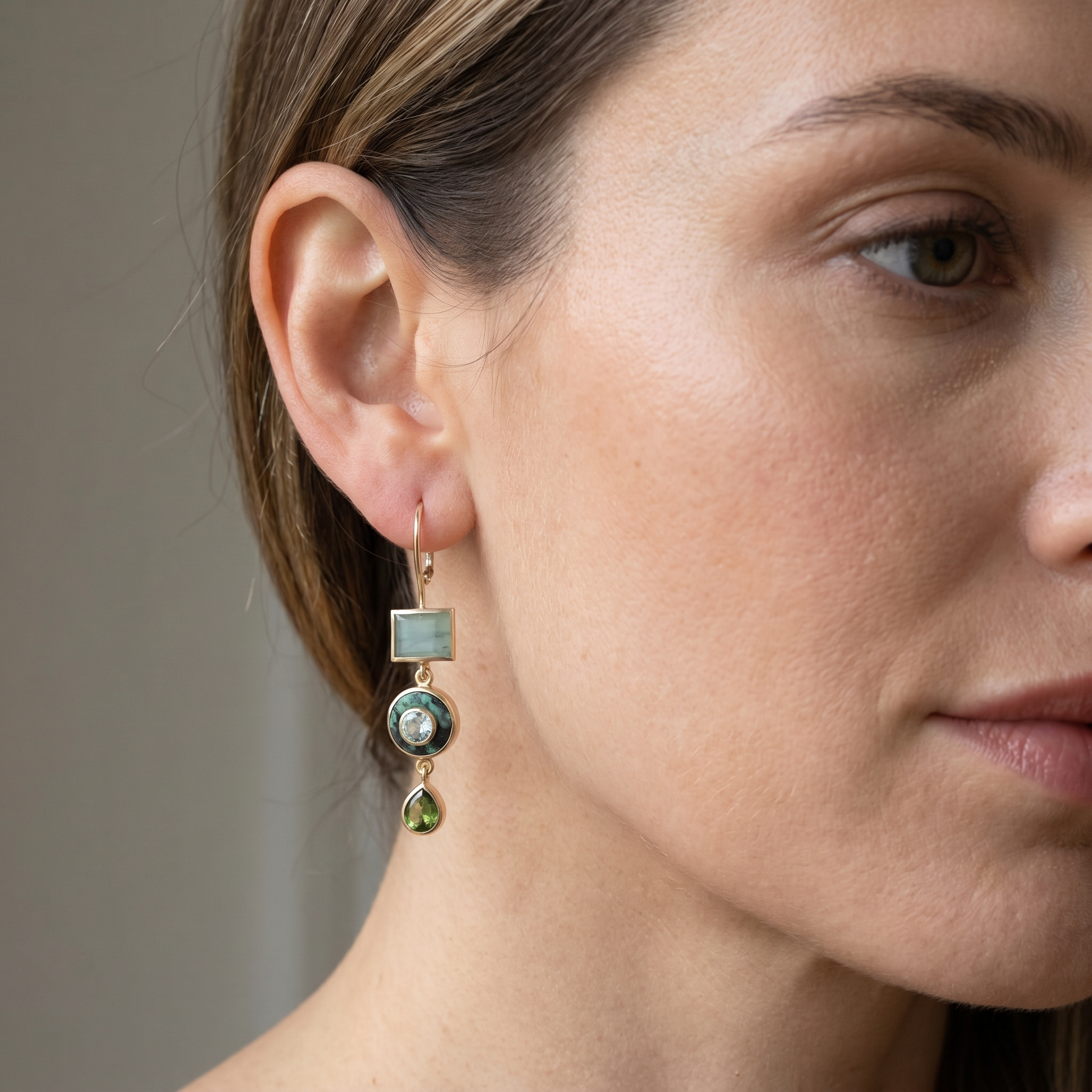 Nadia – Retro Grüne Hängende Ohrringe