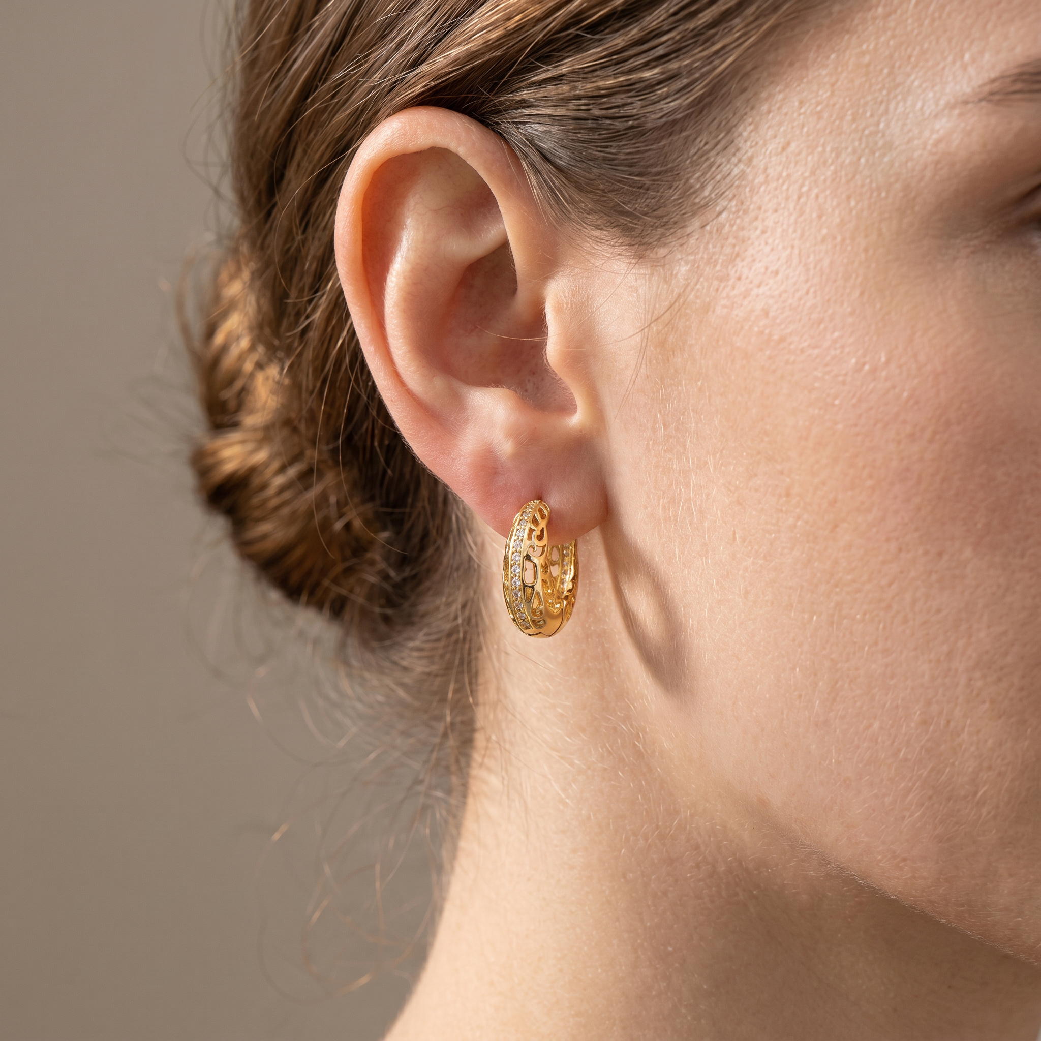 Lara - Stilvolle Mandala Gold Tropfen Ohrringe