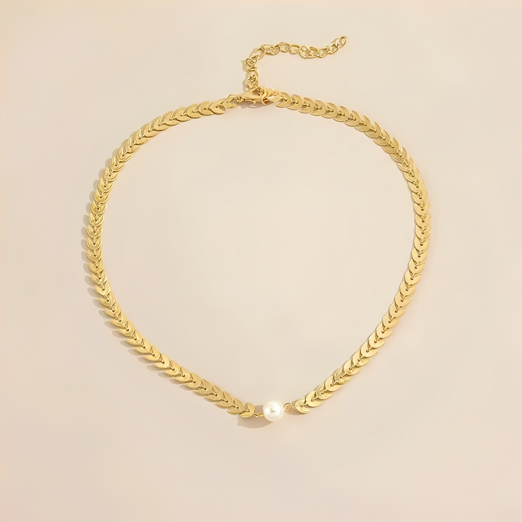 Aria – Römische Halskette aus Gold & Elegante Perle