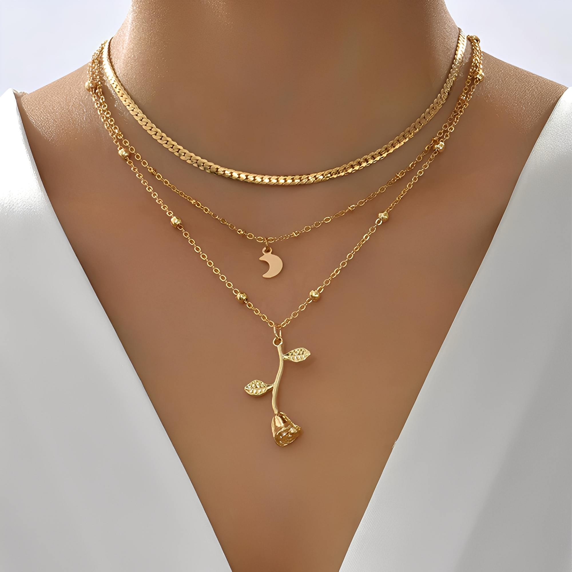 Sylvia – Anhänger-Halskette Rosa & Mond in Gold