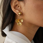 Brianna – Pansy Goldene Ohrringe