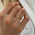 Willow – Ring Blatt Gold mit Zirkonia Verstellbar