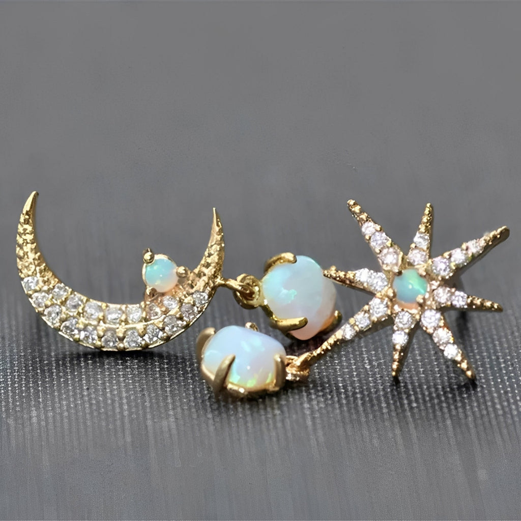 Astra – Goldene Ohrringe Mond & Stern in Opal