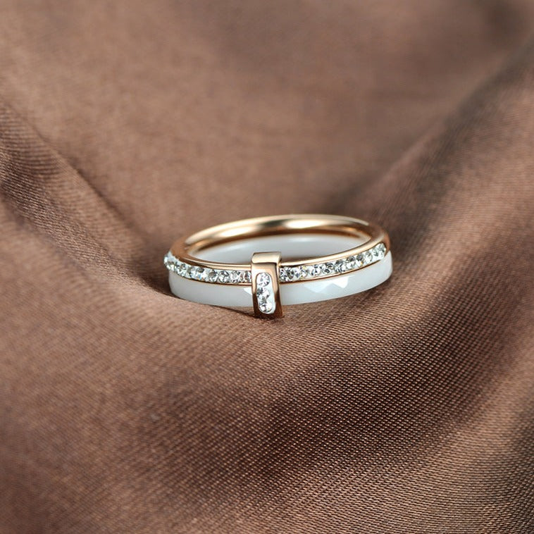 Cerelia – Eleganter Keramikring mit Zirkonia