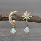 Carol – Goldene und Opal Mond- und Sterne Ohrringe