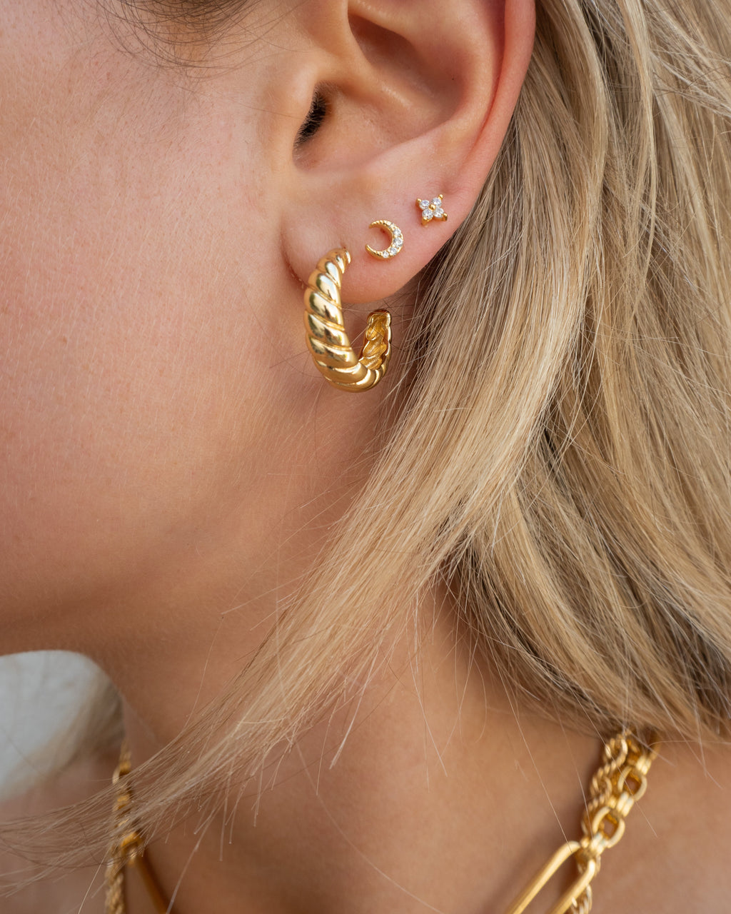 Raye - Goldene Kristall Ohrstecker