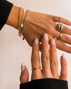 Kendra - Goldenes Herz Kettenarmband