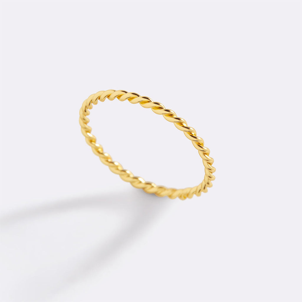 Manon – Stapelbarer Geflochtener Ring