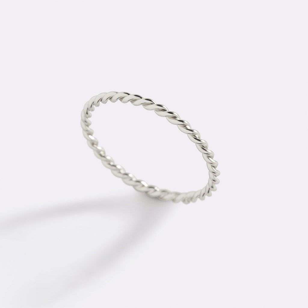 Manon – Stapelbarer Geflochtener Ring
