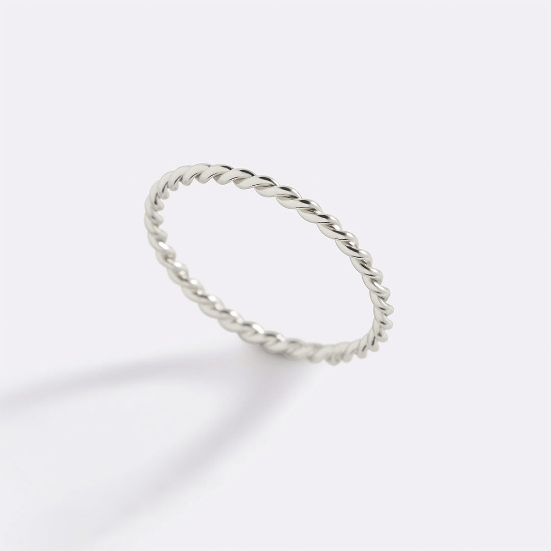 Manon – Stapelbarer Geflochtener Ring