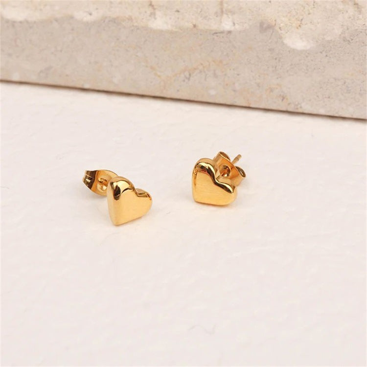 Mila – Herz Ohrringe Stecker Gold
