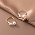 Clara – Anpassbarer Ring mit Süßwasserperle und Dreiecksform