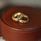 Nori – Edle Ohrringe in Gold und Silber