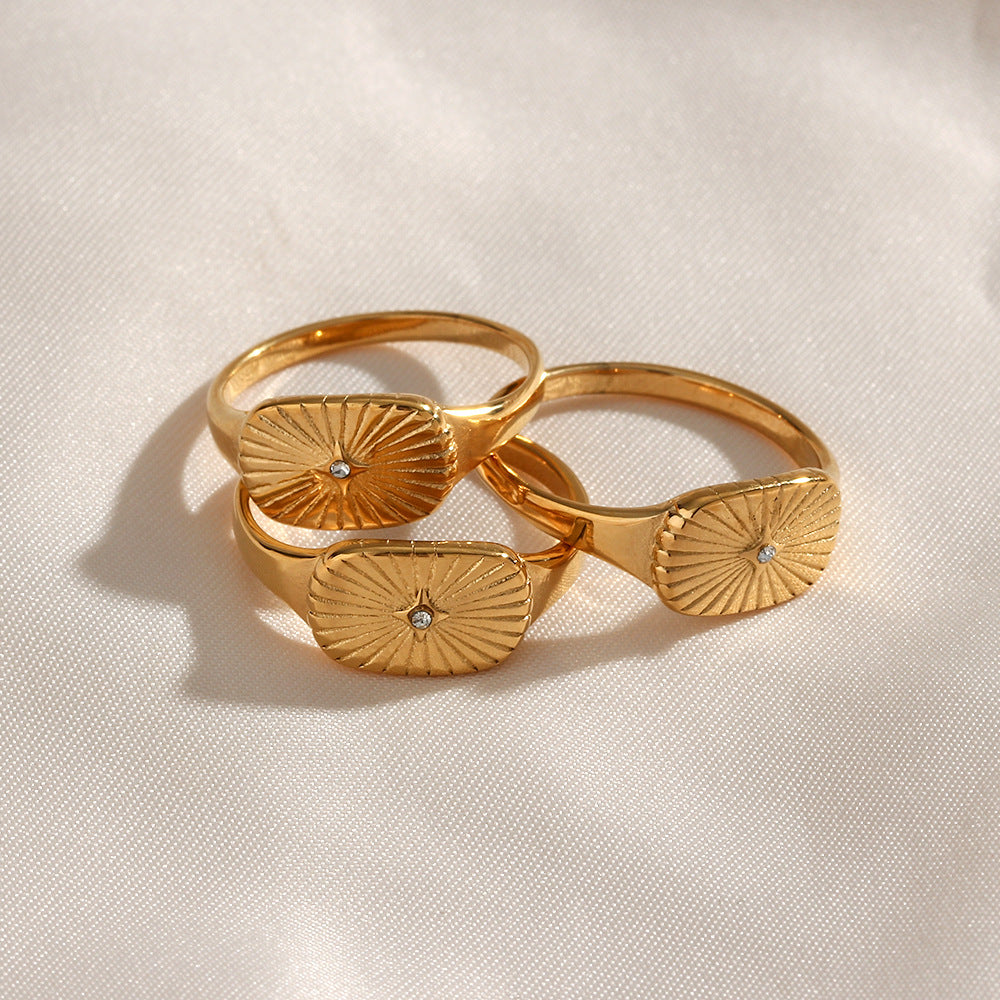 Aglaia - Gold Sonnenring