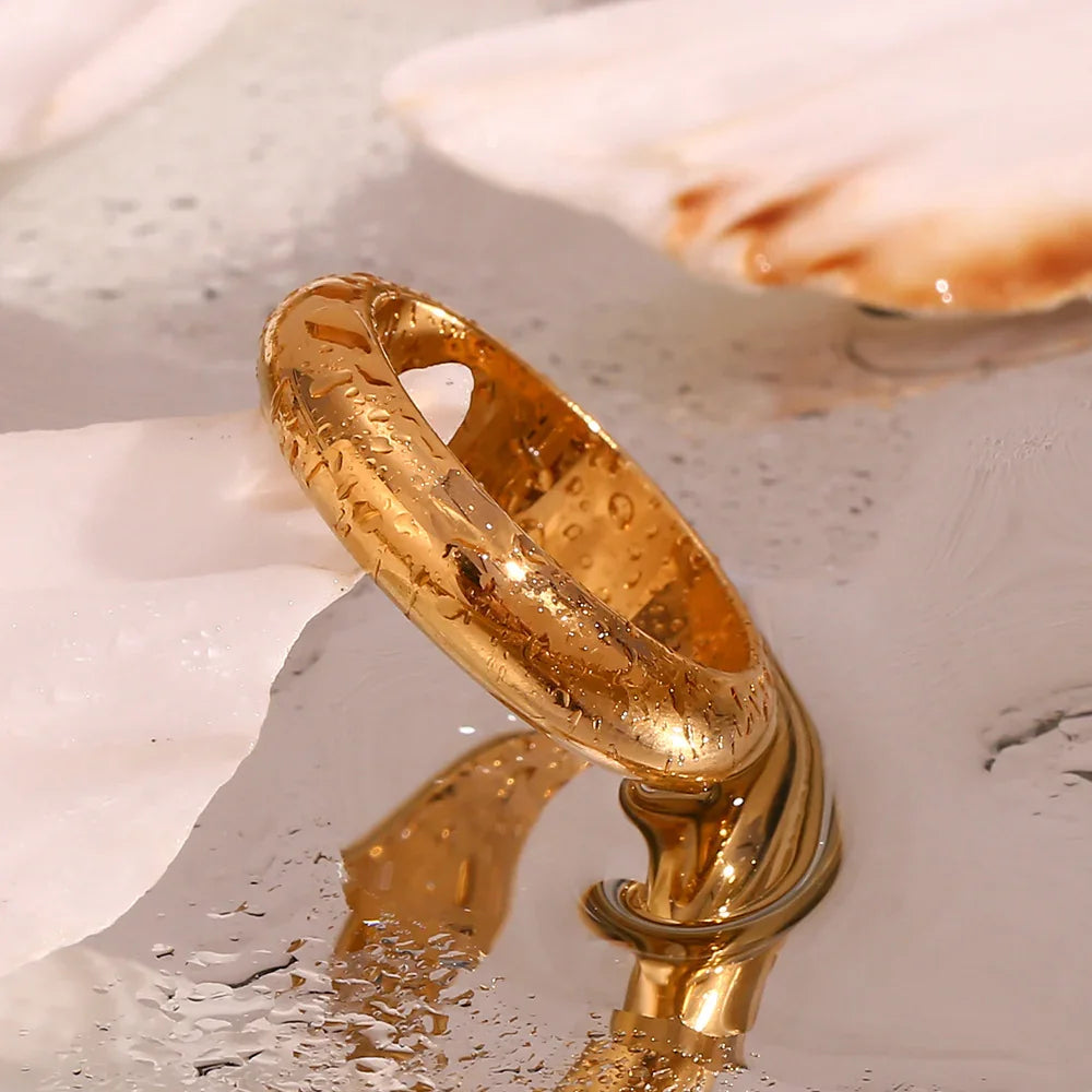 Yorina – Zeitgemäßer Goldring
