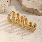 Keira – Breite Goldene Kreolen